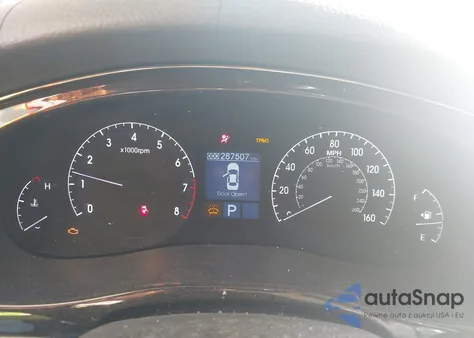 2010 Hyundai Genesis 3.8 z USA, uszkodzony, nr VIN KMHGC4DE1AU074827